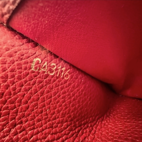 Louis Vuitton Empreinte Curieuse Red Wallet EUC - Picture 14 of 17